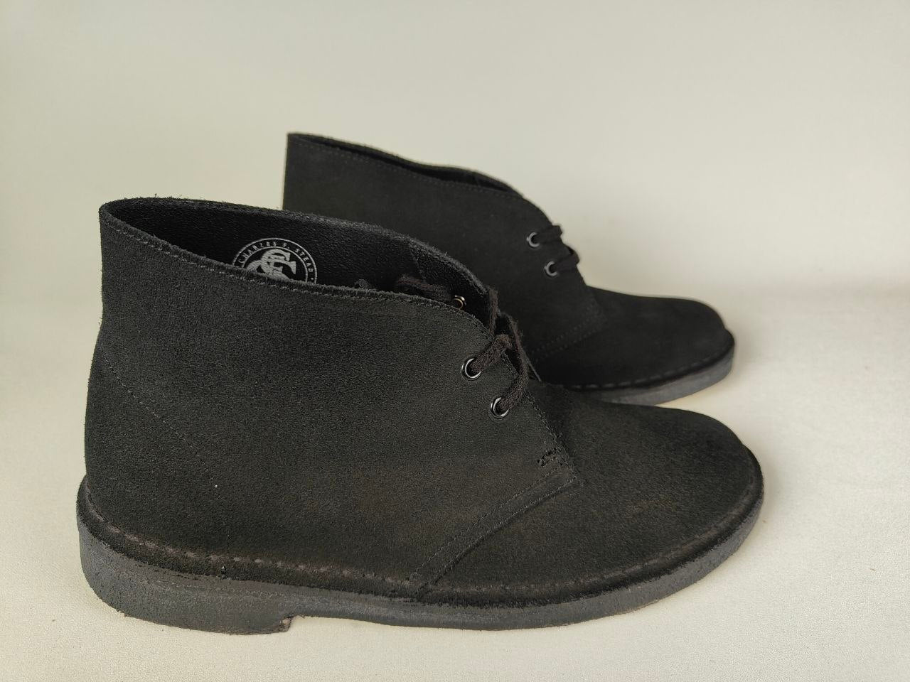 Clarks Originals Desert Boot in Black with amber crepe sole, classic chukka boot unisex | RunInRain