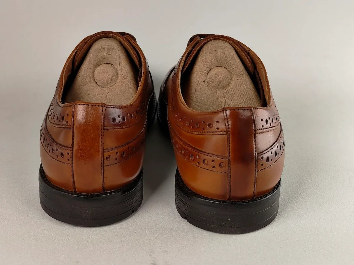 A pair of clarks Ronnie Limit Men's Tan Full-Grain Leather Oxford – Rear View @RunInRain