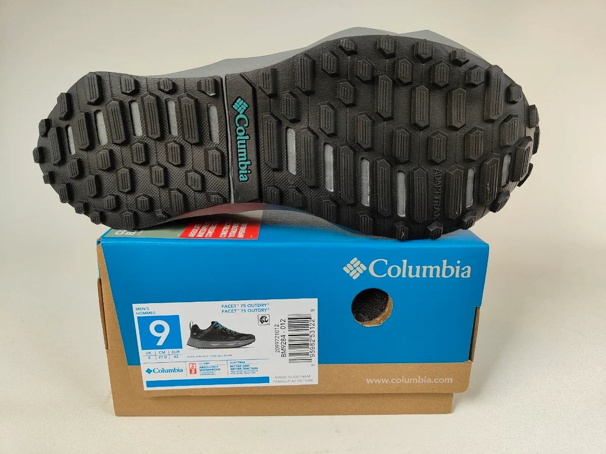 Columbia Peakfreak II OutDry sole detail on top of the original shoe box