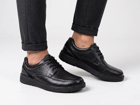 Orchard Anatomical Leather Loafers in black, ergonomic lace-up leather shoe unisex on a white background - free style @RunInRain