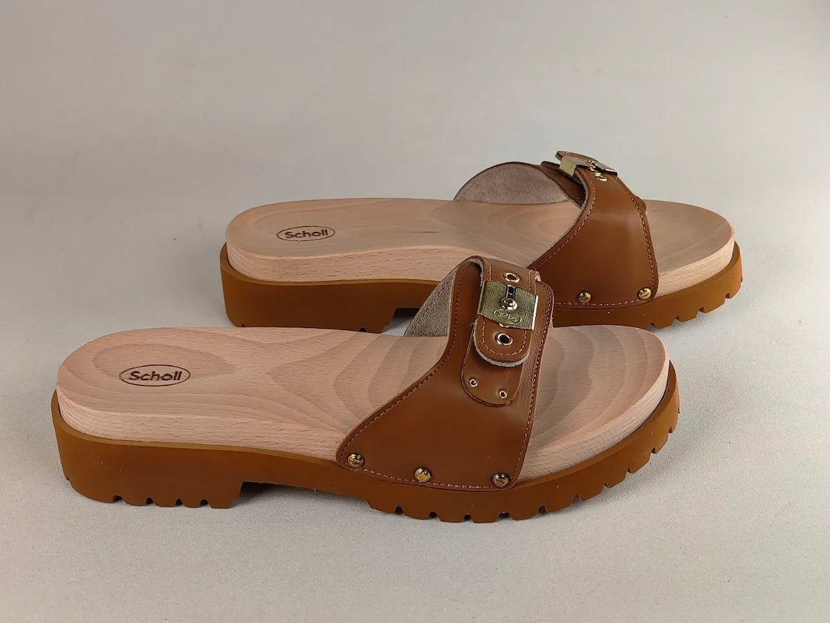Scholl Pescura Carroarmato Cognac Leather Sandals — Ergonomic Beech Wood Footbed, Carroarmato Lug Sole, Adjustable Buckle Strap - side view @Runinrain