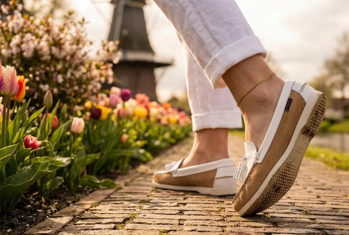 Sebago Janet Suede Women's Taupe Lace-Up
